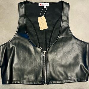 NWT Black Faux Leather Cropped Zip-Up Vest